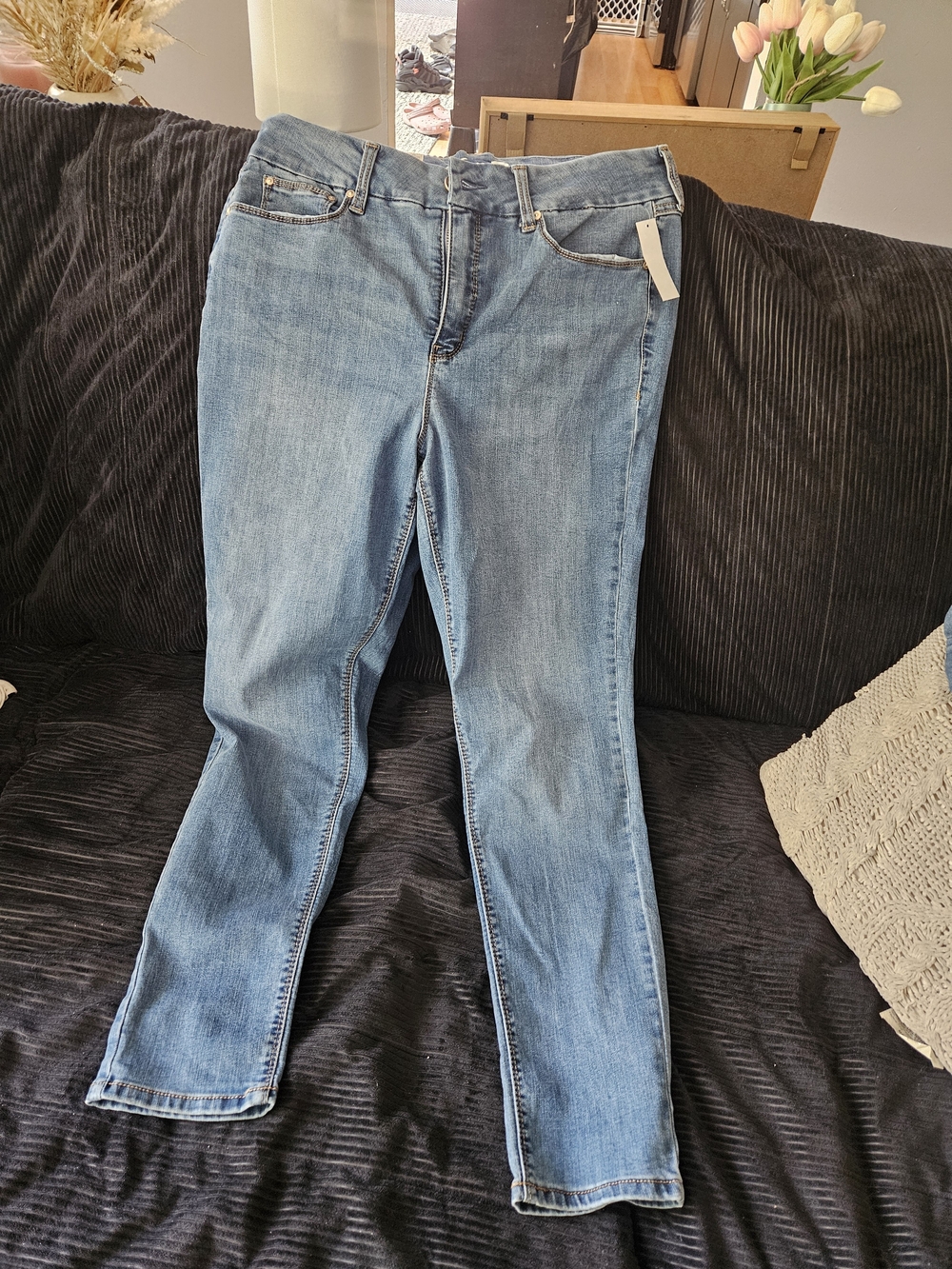 Seven7 Women's Straight-Leg Jeans in Light Blue Denim
